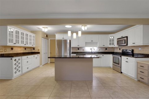 House in Ocala, Florida 2 bedrooms, 156.82 sq.m. № 1903969 - photo 13