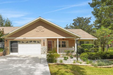 House in Ocala, Florida 2 bedrooms, 156.82 sq.m. № 1903969 - photo 1
