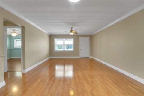 House in Ocala, Florida 2 bedrooms, 156.82 sq.m. № 1903969 - photo 7