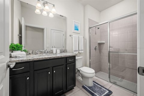 House in Davenport, Florida 5 bedrooms, 232.63 sq.m. № 2221375 - photo 12