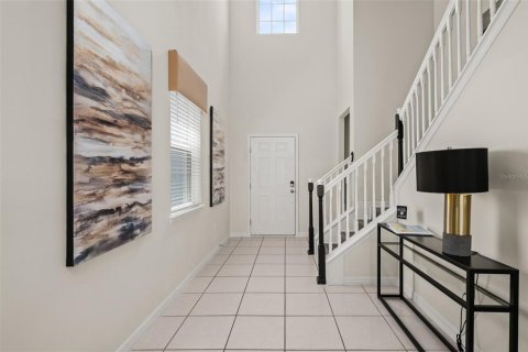 House in Davenport, Florida 5 bedrooms, 232.63 sq.m. № 2221375 - photo 13