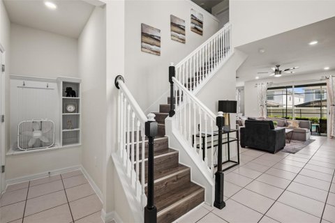 House in Davenport, Florida 5 bedrooms, 232.63 sq.m. № 2221375 - photo 14