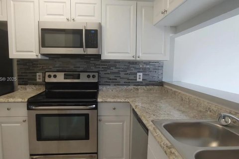 Copropriété à louer à Coral Springs, Floride: 1 chambre, 75.81 m2 № 1977960 - photo 5