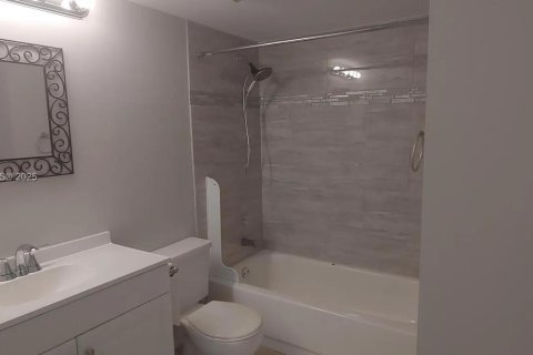 Copropriété à louer à Coral Springs, Floride: 1 chambre, 75.81 m2 № 1977960 - photo 7