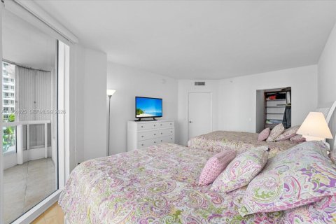 Condo in Aventura, Florida, 3 bedrooms  № 2025966 - photo 26