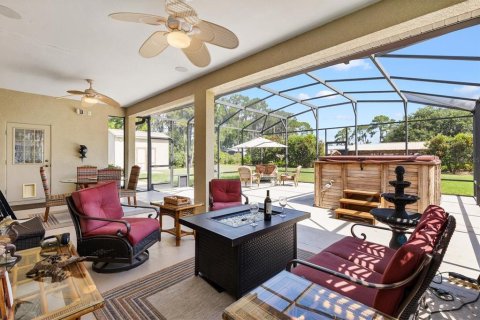 House in Leesburg, Florida 3 bedrooms, 185.25 sq.m. № 2231441 - photo 15