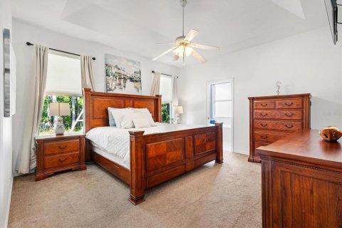 House in Leesburg, Florida 3 bedrooms, 185.25 sq.m. № 2231441 - photo 8