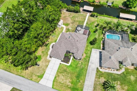 House in Leesburg, Florida 3 bedrooms, 185.25 sq.m. № 2231441 - photo 20