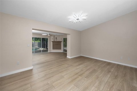 House in Clearwater, Florida 3 bedrooms, 140.84 sq.m. № 1898940 - photo 15