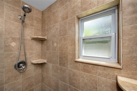 House in Clearwater, Florida 3 bedrooms, 140.84 sq.m. № 1898940 - photo 23