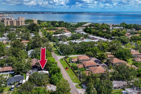 House in Clearwater, Florida 3 bedrooms, 140.84 sq.m. № 1898940 - photo 12