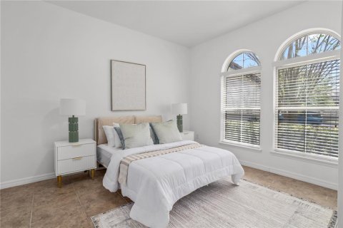 House in Orlando, Florida 5 bedrooms, 338.72 sq.m. № 1719781 - photo 7