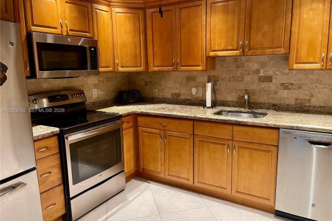 Condominio en alquiler en Boca Raton, Florida, 2 dormitorios, 83.24 m2 № 2045465 - foto 3