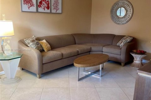 Condominio en alquiler en Boca Raton, Florida, 2 dormitorios, 83.24 m2 № 2045465 - foto 2