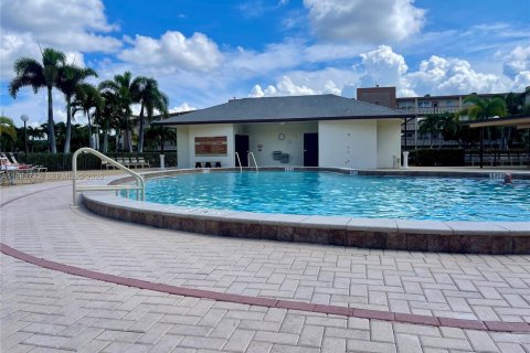 Condominio en alquiler en Boca Raton, Florida, 2 dormitorios, 83.24 m2 № 2045465 - foto 15