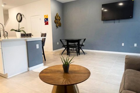 Townhouse in Kissimmee, Florida 3 bedrooms, 127.55 sq.m. № 1900634 - photo 5