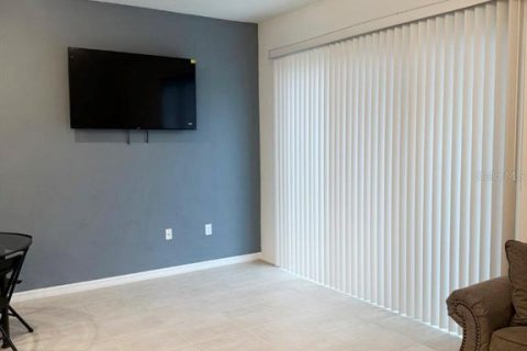 Townhouse in Kissimmee, Florida 3 bedrooms, 127.55 sq.m. № 1900634 - photo 6