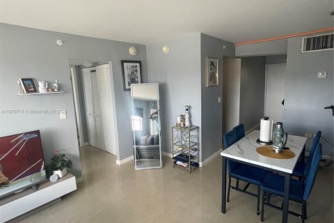 Copropriété à louer à Miami Beach, Floride: 2 chambres, 65.03 m2 № 1921597 - photo 5