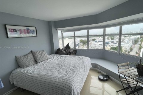 Copropriété à louer à Miami Beach, Floride: 2 chambres, 65.03 m2 № 1921597 - photo 11