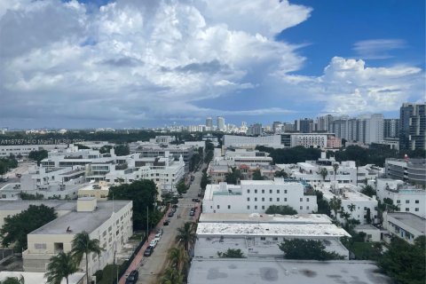 Copropriété à louer à Miami Beach, Floride: 2 chambres, 65.03 m2 № 1921597 - photo 28