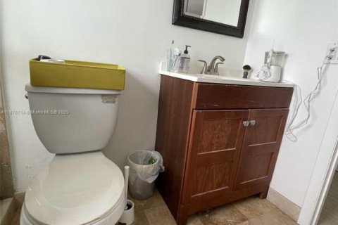 Copropriété à louer à Miami Beach, Floride: 2 chambres, 65.03 m2 № 1921597 - photo 10