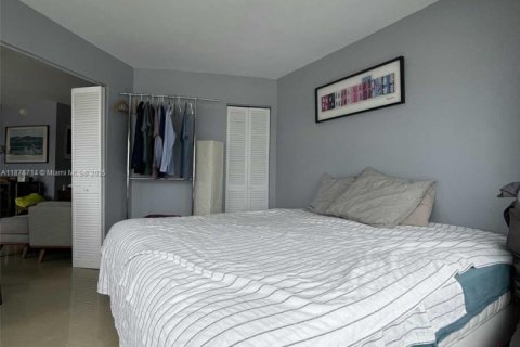 Copropriété à louer à Miami Beach, Floride: 2 chambres, 65.03 m2 № 1921597 - photo 14