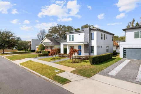 Casa en venta en Orlando, Florida, 5 dormitorios, 216.18 m2 № 2150820 - foto 2