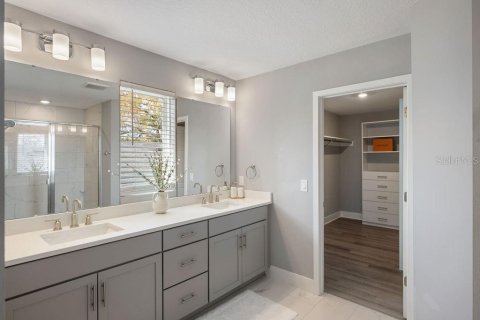 Casa en venta en Orlando, Florida, 5 dormitorios, 216.18 m2 № 2150820 - foto 21