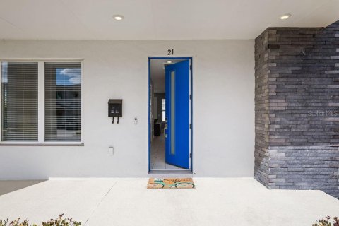 Casa en venta en Orlando, Florida, 5 dormitorios, 216.18 m2 № 2150820 - foto 4