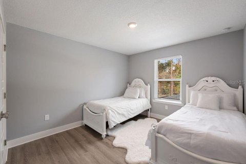 Casa en venta en Orlando, Florida, 5 dormitorios, 216.18 m2 № 2150820 - foto 24