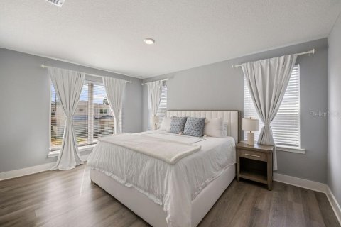 Casa en venta en Orlando, Florida, 5 dormitorios, 216.18 m2 № 2150820 - foto 19