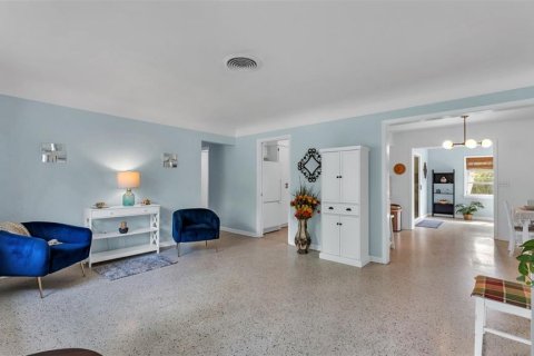 House in Lakeland, Florida 3 bedrooms, 129.97 sq.m. № 1910865 - photo 7