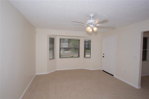 Appartement à louer à Orlando, Floride: 2 chambres, 93.46 m2 № 2385668 - photo 3