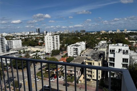 Copropriété à louer à Miami Beach, Floride: 1 chambre, 86.4 m2 № 1846281 - photo 1