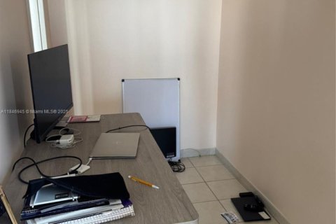 Copropriété à louer à Miami Beach, Floride: 1 chambre, 86.4 m2 № 1846281 - photo 6