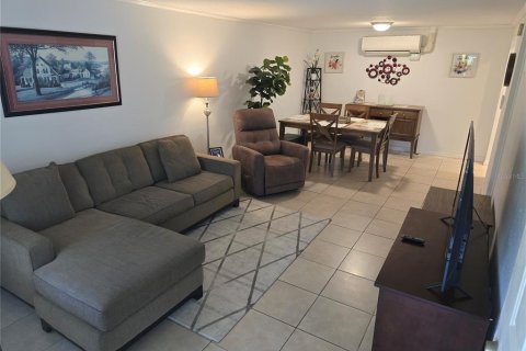 Condo in Orlando, Florida, 1 bedroom  № 1894871 - photo 9