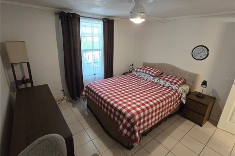 Condo in Orlando, Florida, 1 bedroom  № 1894871 - photo 16