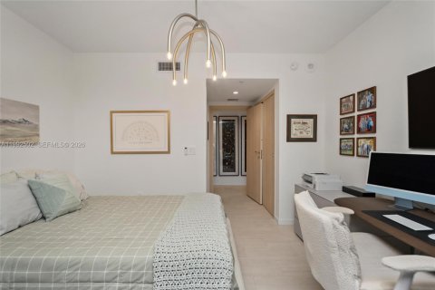Купить кондоминиум в Майами, Флорида 3 спальни, 177.35м2, № 2056840 - фото 15