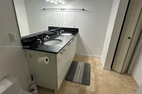 Condominio en alquiler en Aventura, Florida, 2 dormitorios, 105.63 m2 № 2050607 - foto 15