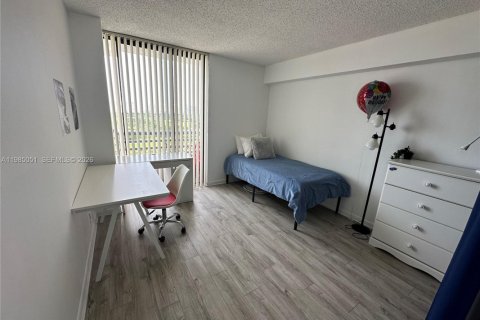 Condominio en alquiler en Aventura, Florida, 2 dormitorios, 105.63 m2 № 2050607 - foto 18
