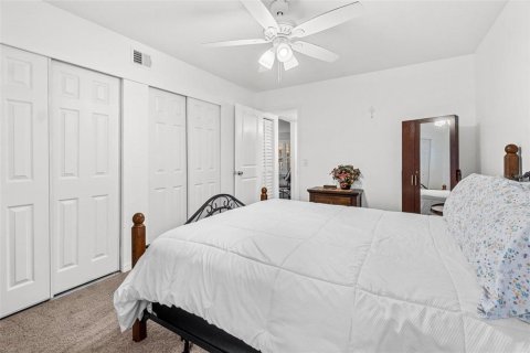 Condo in Clearwater, Florida, 2 bedrooms  № 1883126 - photo 16