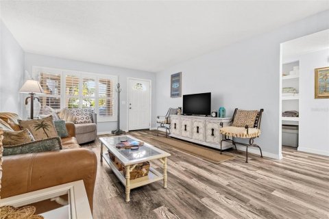Condo in Clearwater, Florida, 2 bedrooms  № 1883126 - photo 5