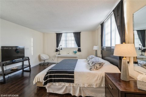 Copropriété à vendre à Hollywood, Floride: 2 chambres, 125.05 m2 № 2153317 - photo 6