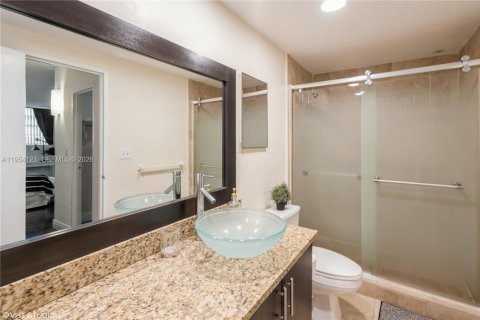 Copropriété à vendre à Hollywood, Floride: 2 chambres, 125.05 m2 № 2153317 - photo 4