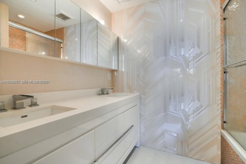 Снять в аренду кондоминиум в Авентура, Флорида 2 спальни, 145.39м2, № 2079029 - фото 10