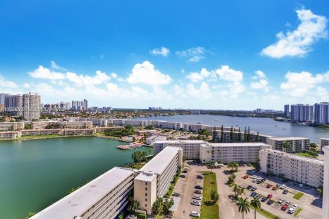 Снять в аренду кондоминиум в Авентура, Флорида 2 спальни, 145.39м2, № 2079029 - фото 12
