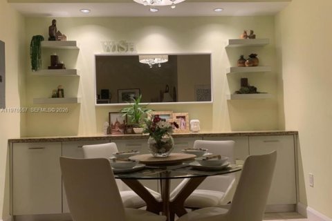 Снять в аренду кондоминиум в Авентура, Флорида 2 спальни, 145.39м2, № 2079029 - фото 6