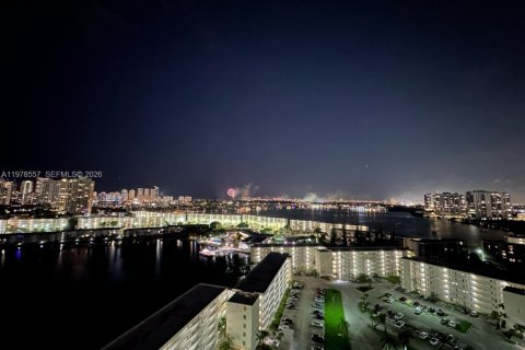 Снять в аренду кондоминиум в Авентура, Флорида 2 спальни, 145.39м2, № 2079029 - фото 15