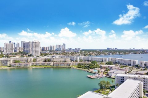 Снять в аренду кондоминиум в Авентура, Флорида 2 спальни, 145.39м2, № 2079029 - фото 18