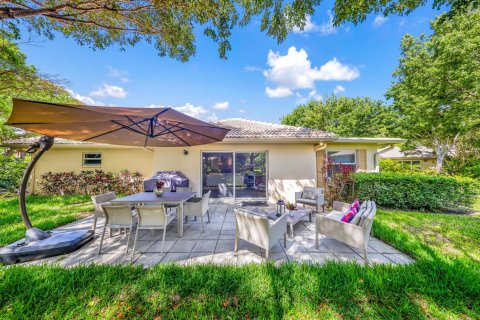 House in Pompano Beach, Florida 4 bedrooms, 241.55 sq.m. № 2193656 - photo 30